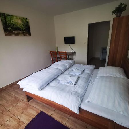 Stare Mesto  Apartmany Pod Landstejnem מראה חיצוני תמונה