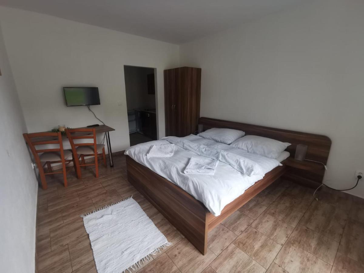 Stare Mesto  Apartmany Pod Landstejnem מראה חיצוני תמונה